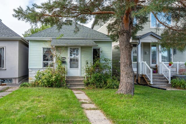 Detached at 14 Marshall Boulevard, Toronto, ON M6N 2R7, Toronto W03