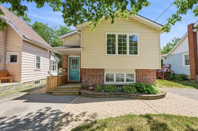 Detached at 25 Barbara Street, Quinte West, ON K8V 1Z6