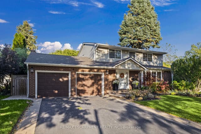 Detached at 609 Cherrywood Drive, Burlington, ON L7T 3W9