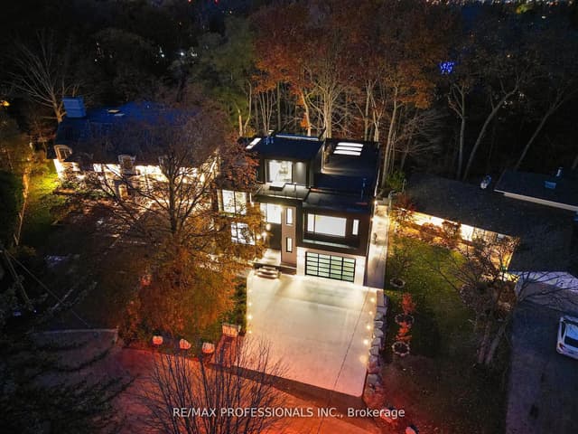 Detached at 91 Valecrest Drive, Toronto, ON M9A 4P5, Toronto W08