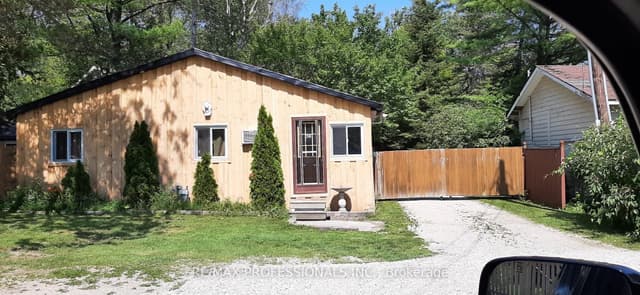 Investment at 63 Beck Street, Wasaga Beach, ON L9Z 2K9