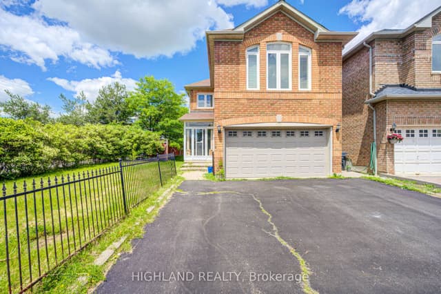 Detached at 5327 Landsborough Avenue, Mississauga, ON L5R 3X1