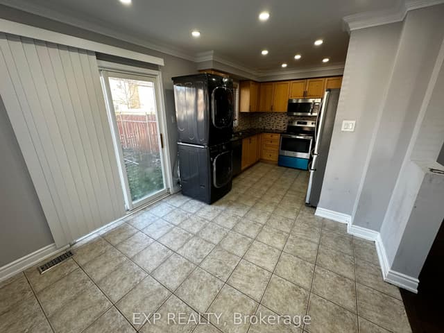 Semi-Detached at 25 Prince Crescent, Brampton, ON L7A 2C9