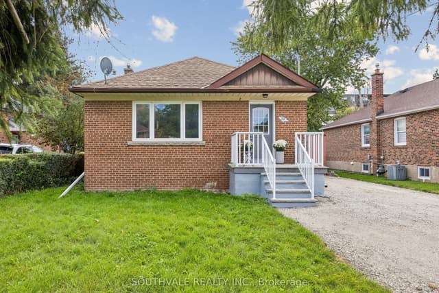 Detached at 33 Maida Vale, Toronto, ON M1K 2X8, Toronto E04