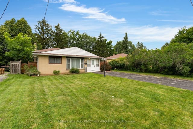 Detached at 208 Garson Street, Barrie, ON L4N 3Y7
