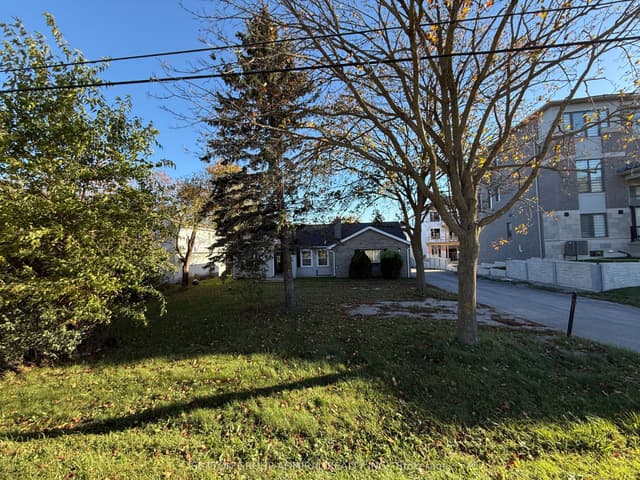 Detached at 1551 19th Avenue, Richmond Hill, ON L4S 0N9