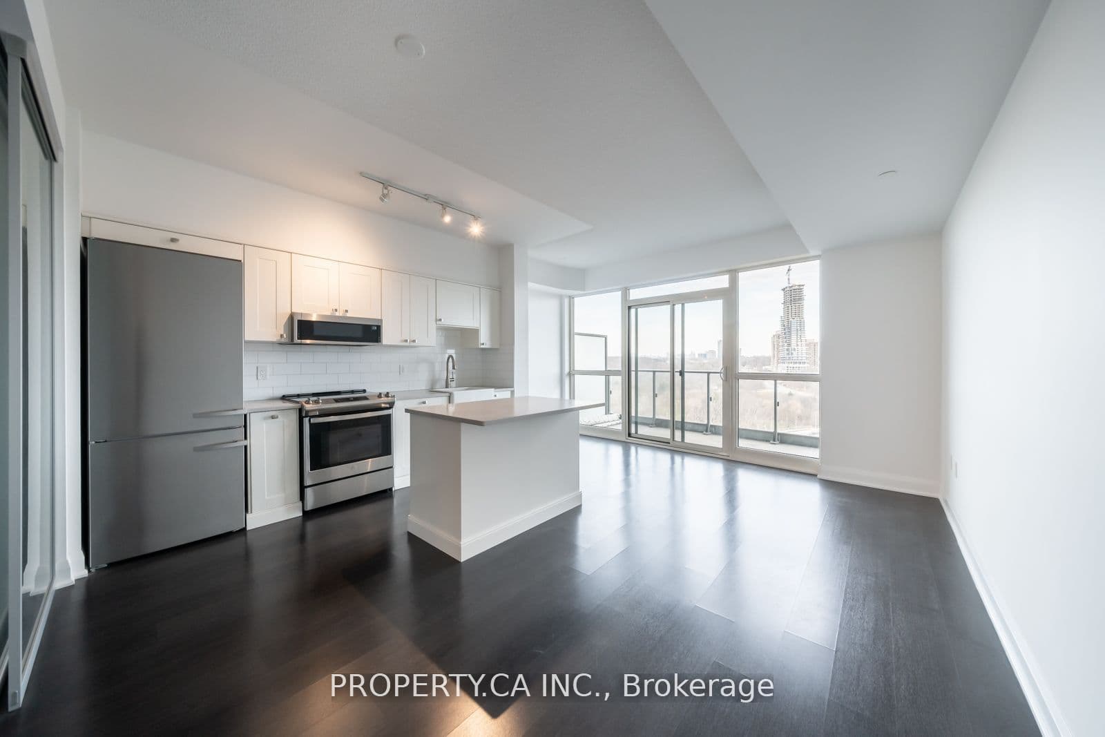 Suite 601 · Floor 6, Unit 601 · 160 Vanderhoof Ave