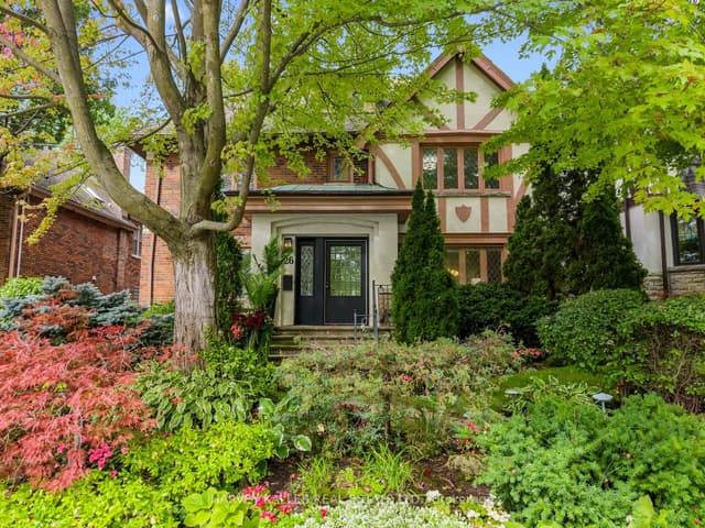 Detached at 26 Vesta Drive, Toronto, ON M5P 2Z5, Toronto C03