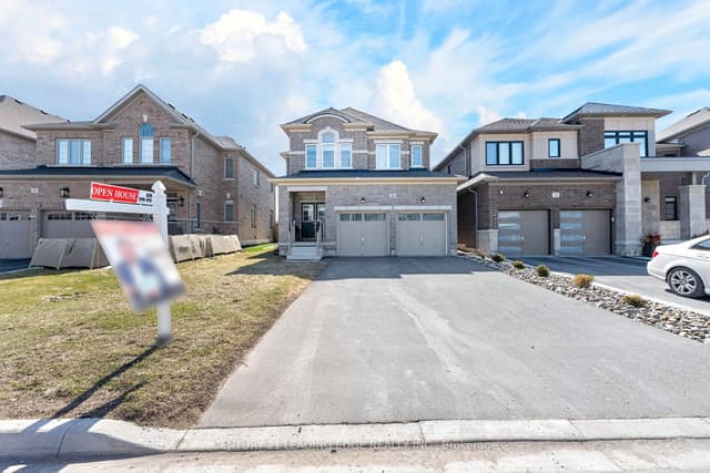 Detached at 235 Ferragine Crescent, Bradford West Gwillimbury, ON L3Z 4K1