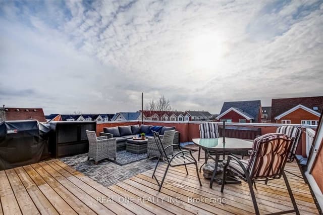Condo Townhouse at 2400 Munn's Avenue D, Oakville, ON L6H 6G9