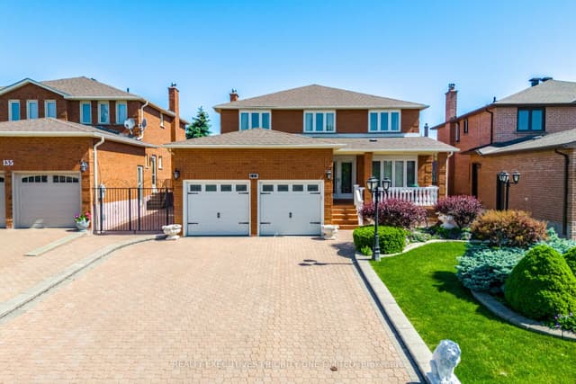 Detached at 139 Jade Crescent, Vaughan, ON L4L 6M1