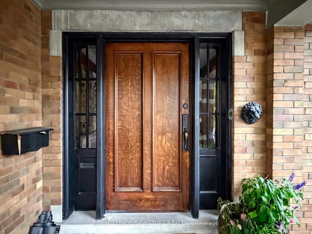 Detached at 92 Inglewood Drive, Toronto, ON M4T 1H5, Toronto C09