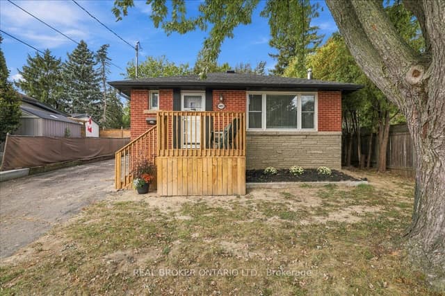 Detached at 480 Rosseau Road, Hamilton, ON L8K 4T5