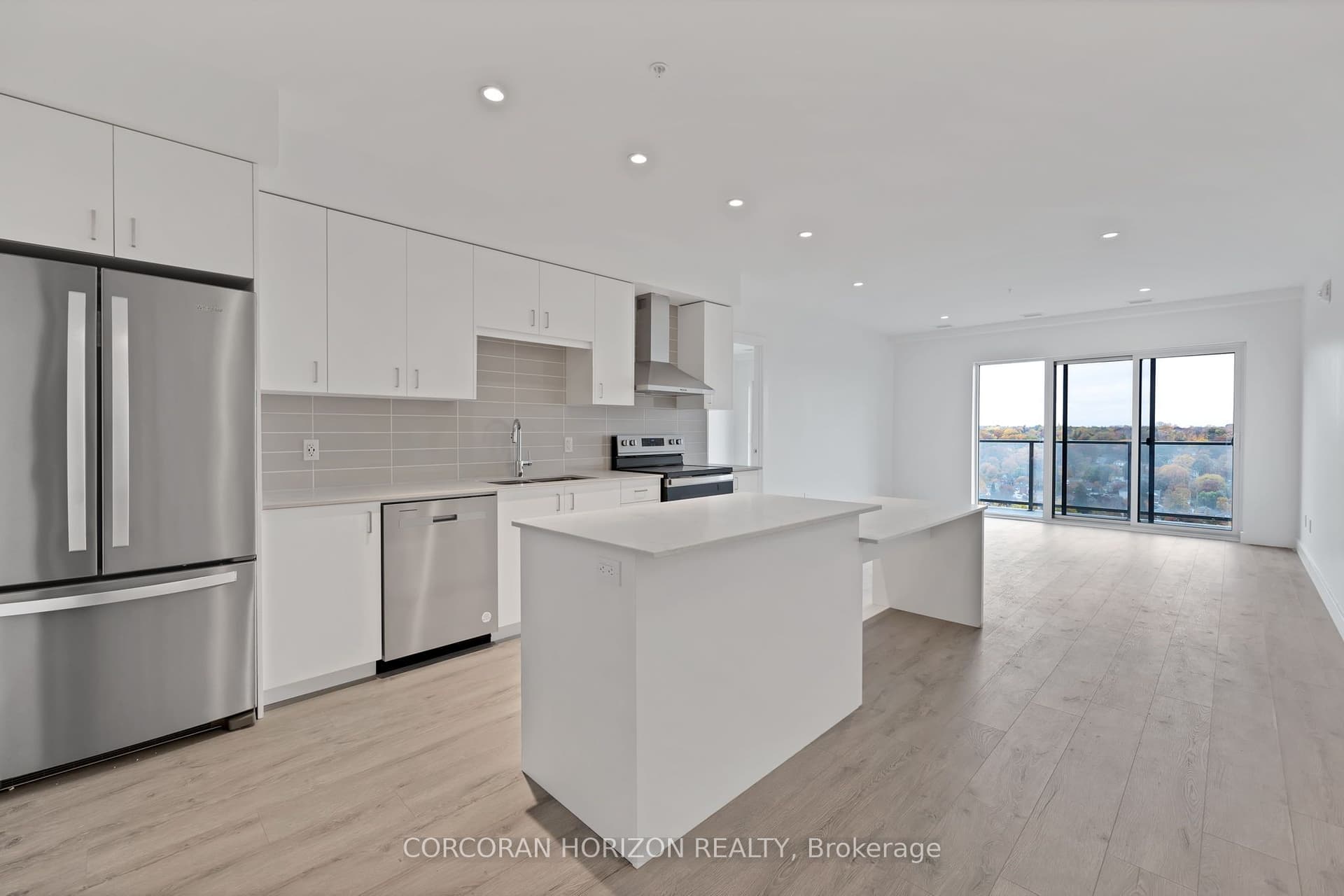 Suite 1904 · Floor 19, Unit 1904 · 15 Glebe St