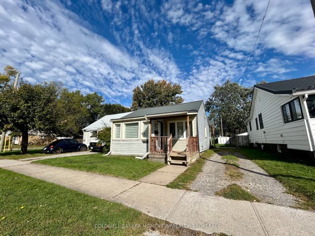 Detached at 6333 Skinner Street, Niagara Falls, ON L2G 2Y6