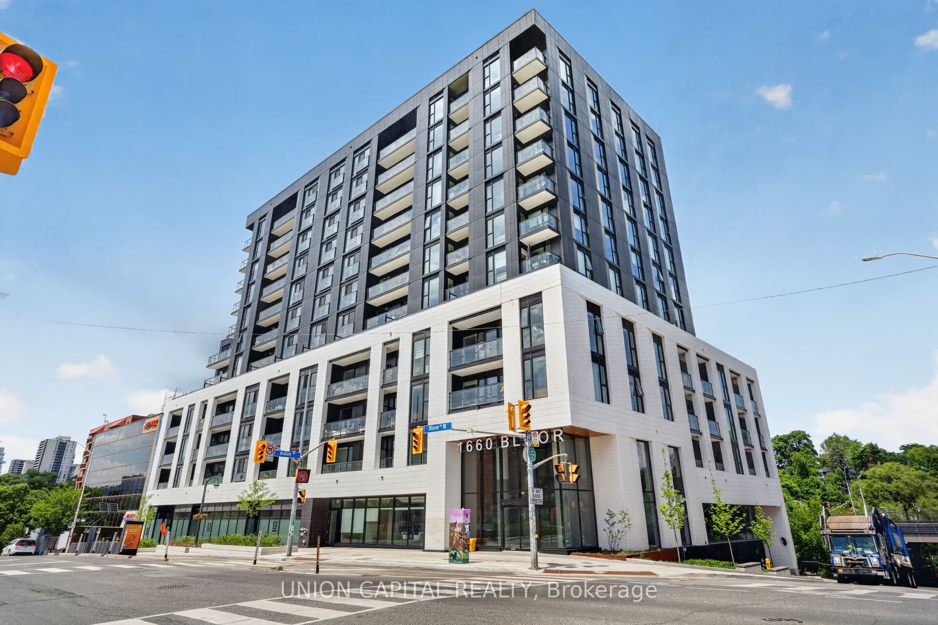 Suite 910 · Floor 9, Unit 910 · 1660 Bloor St W