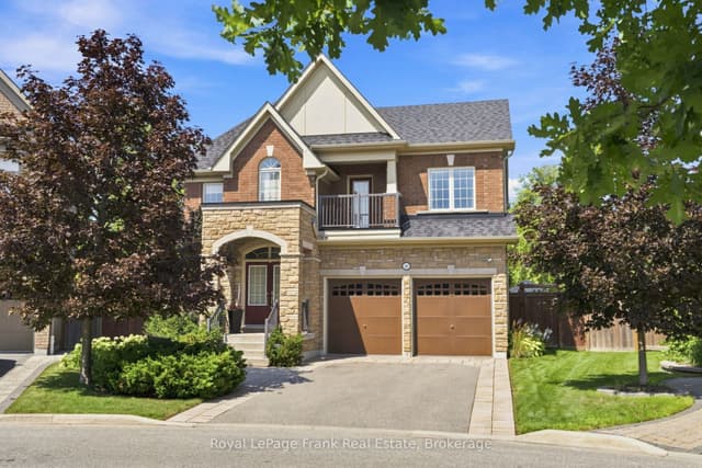 Detached at 218 Arctic Actress Court, Oshawa, ON L1L 0H3