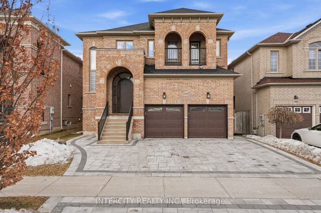 Detached at 568 Grand Trunk Avenue, Vaughan, ON L6A 0R4