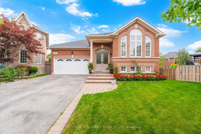 Detached at 3057 Portree Crescent, Oakville, ON L6M 5C4