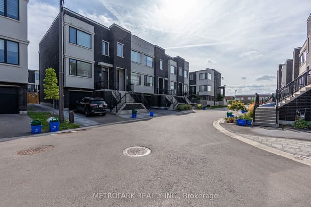 Att/Row/Townhouse at 187 Sydney Circle, Vaughan, ON L4H 4R2