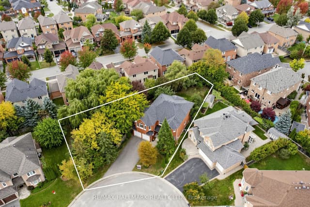Detached at 10 Driftwood Court, Richmond Hill, ON L4E 3K8