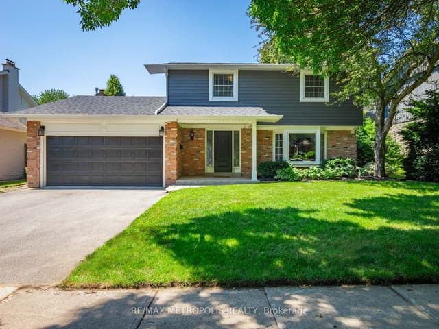 Detached at 144 All Saints Crescent, Oakville, ON L6J 5Y8