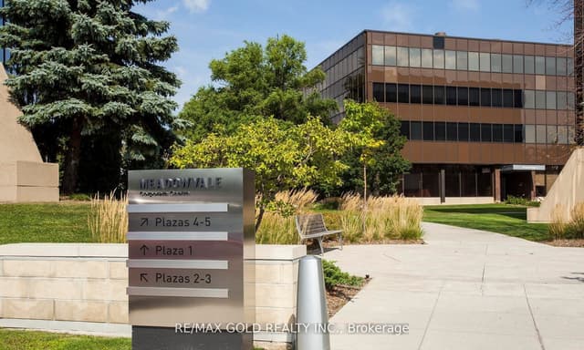 Office at 2000 Argentia Road 106, Mississauga, ON L5N 1W1