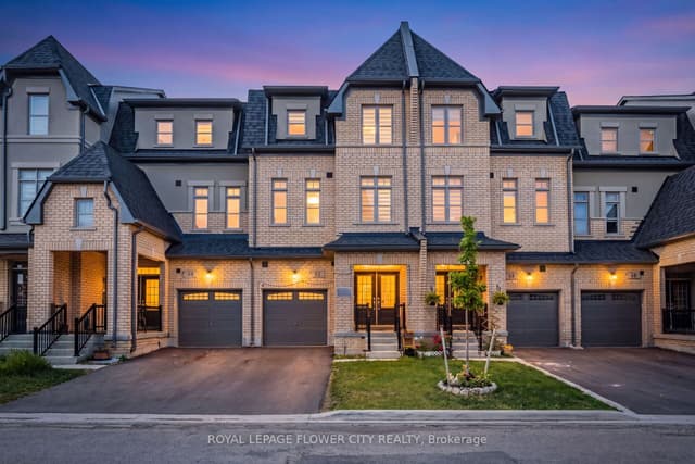 Att/Row/Townhouse at 62 Foxsparrow Road, Brampton, ON L6R 4E1