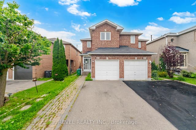Semi-Detached at 5633 Cortina Crescent, Mississauga, ON L4Z 3R3