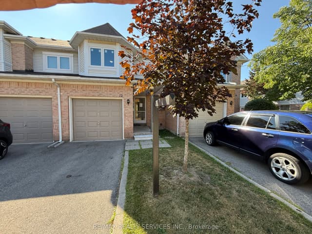 Condo Townhouse at 13 Wickstead Court, Brampton, ON L6R 1N8