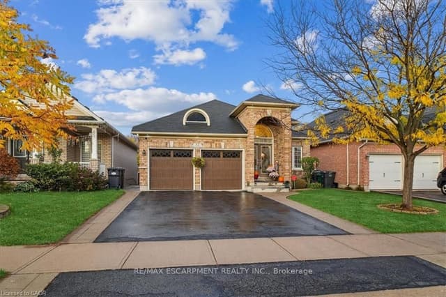 Detached at 52 Mistycreek Crescent, Brampton, ON L7A 3E8