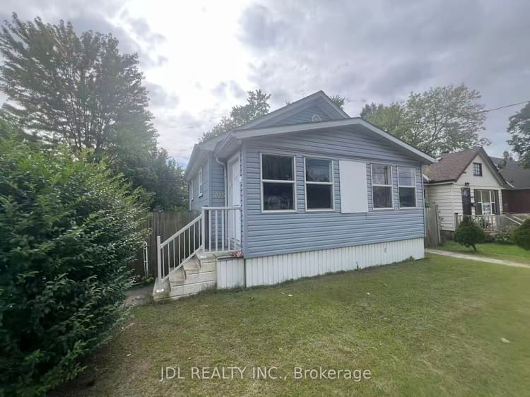 1045 OXFORD Street