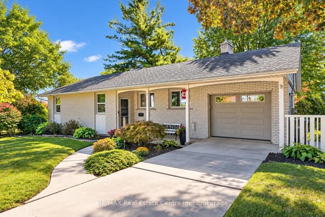 Detached at 38 CALLANDER Drive, Guelph, ON N1E 4H5