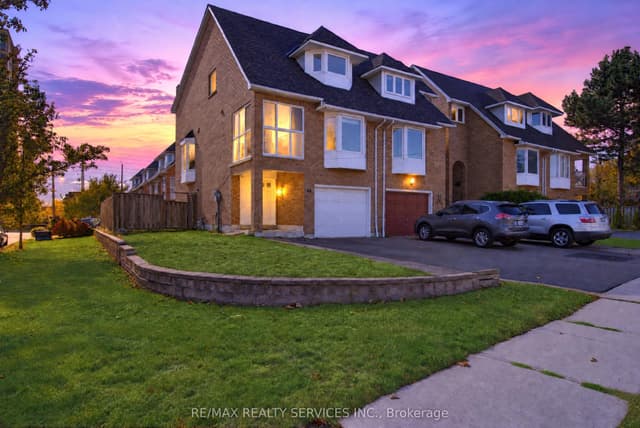 Semi-Detached at 66 Clansman Trail, Mississauga, ON L4Z 3M4
