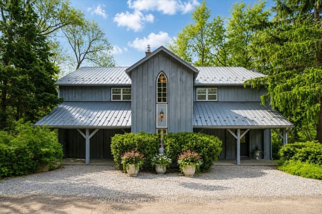 Detached at 15 Laskay Lane, King, ON L7B 1K4