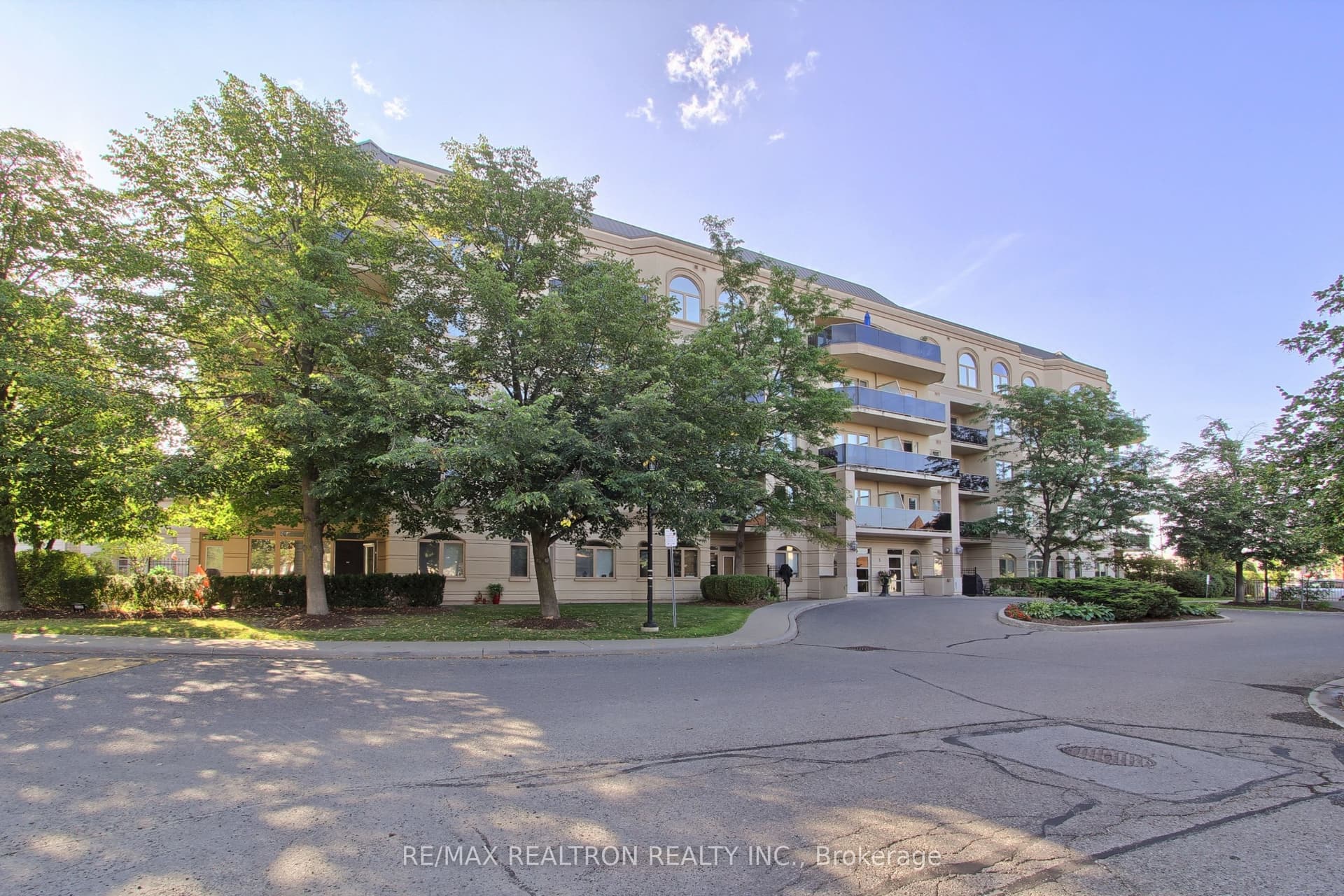 Suite 207 · Floor 2, Unit 207 · 3 Dayspring Cir