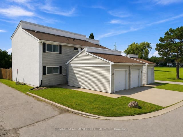 Condo Townhouse at 7001 Casey Street 38, Niagara Falls, ON L2J 3G6