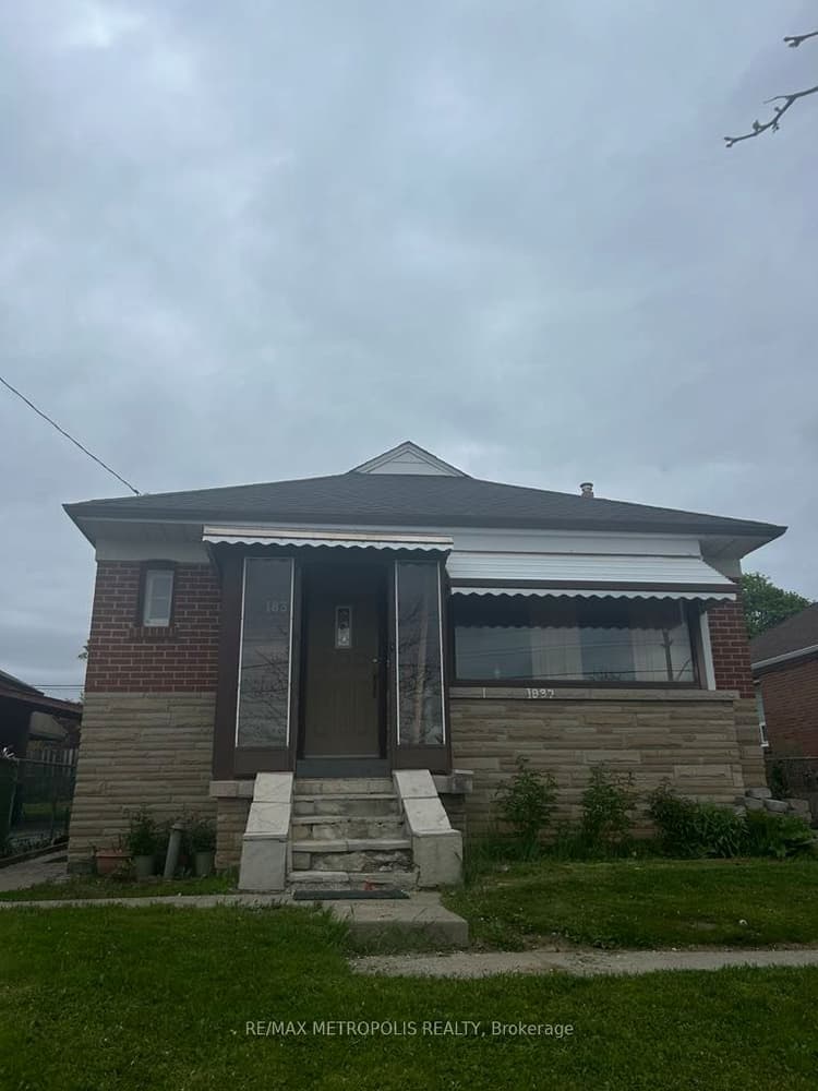 1837 Victoria Park Avenue