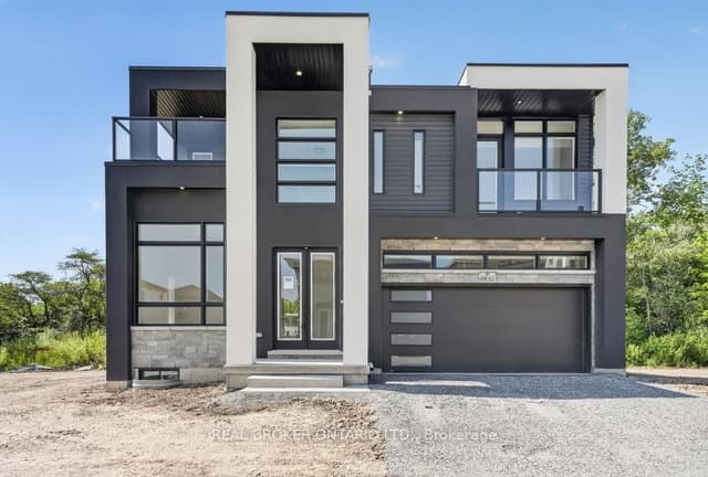 Detached at 6632 Alexa Common, Niagara Falls, ON L2G 7H5