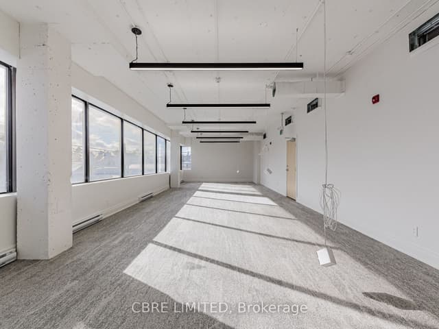 Office at 345 Wilson Avenue 201, Toronto, ON M3H 5W1, Toronto C06