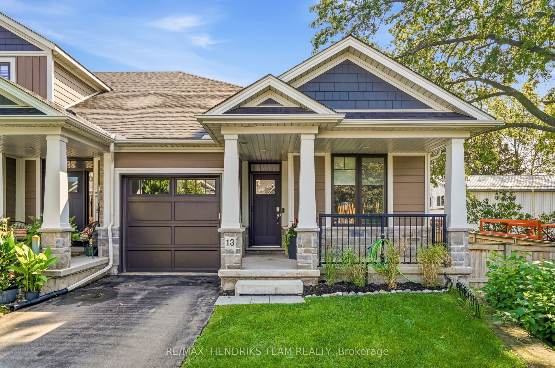 13 Turbinia Crt, 13 Turbinia Crt