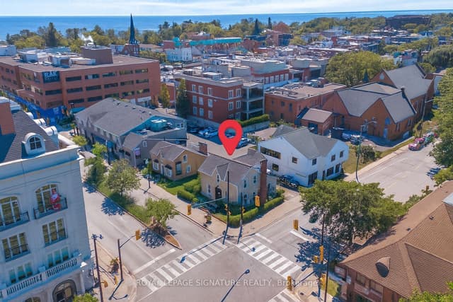 Office at 140 Trafalgar Road, Oakville, ON L6J 3G5
