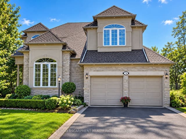 Detached at 74 Davidson Boulevard, Hamilton, ON L9H 6Y1