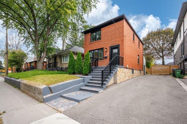 Detached at 3517 St Clair Avenue E, Toronto, ON M1K 1L4, Toronto E04