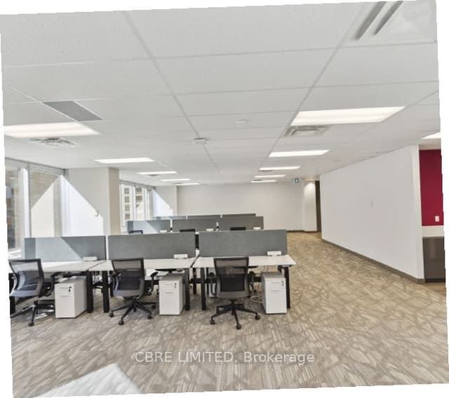 Office at 1235 Bay Street 1003, Toronto, ON M5R 3K8, Toronto C02