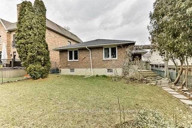 Detached at 67 Munro Boulevard, Toronto, ON M2P 1C3, Toronto C12