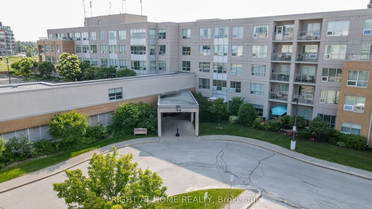 90 Dean Avenue