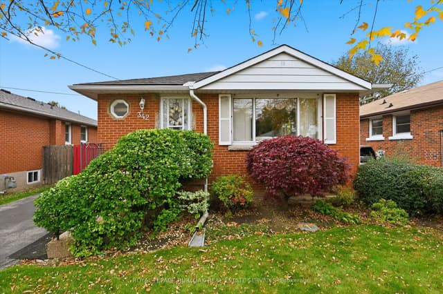 Detached at 342 East 16th Street, Hamilton, ON L9A 4J9