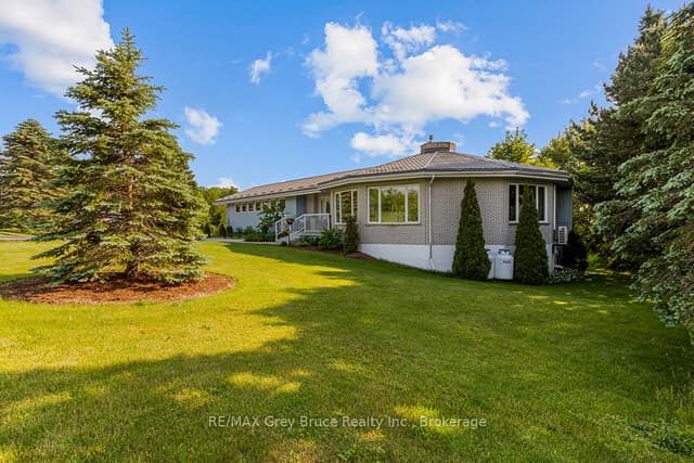 Detached at 15 Isthmus bay Road, Northern Bruce Peninsula, ON N0H 1W0