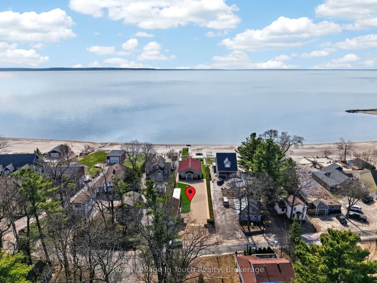32 Tiny Beaches Road